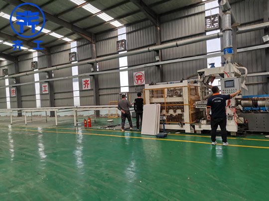 郑州冷库保温板不锈钢冷库板的技术特点知识 郑州冷库保温板不锈钢冷库板的技术特点知识